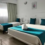 Residencial Tropicalia Al Guest house