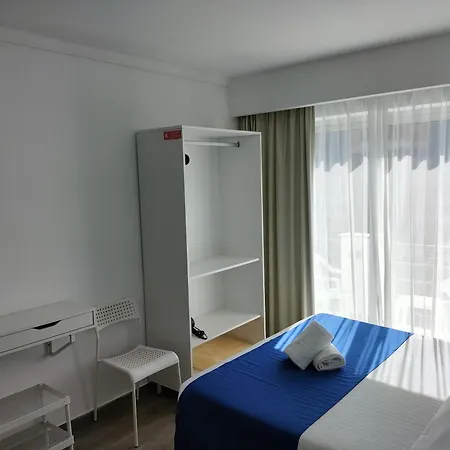 招待所 Residencial Tropicalia Al *