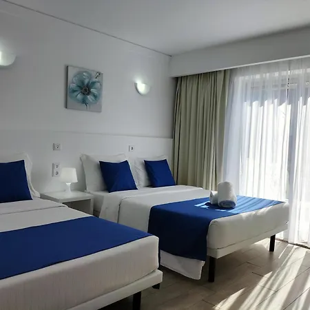 Gasthof Residencial Tropicalia Al *